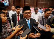 Andra Soni Luncurkan Sekolah Gratis dan Pemeriksaan Kesehatan Prioritas di Banten