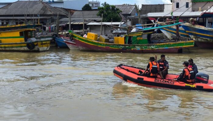 Melompat dari Kapal, Pemuda Asal Brebes Jawa Tengah Hilang di Sungai Ciliman Pandeglang