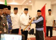 Lepas Jamaah Haji Tangsel, Wagub Dimyati Ingatkan Niat dan Kesabaran