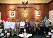 Gubernur Banten Andra Soni Bahas Masa Depan Bank Banten dalam Kunjungan Strategis ke Jawa Timur