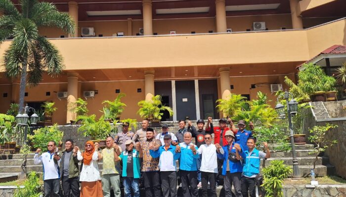 BREAKING NEWS: Oknum Anggota DPRD Cilegon H. Hikmat Langgar Etik Usai Tabrak Massa Buruh di PT Bungasari