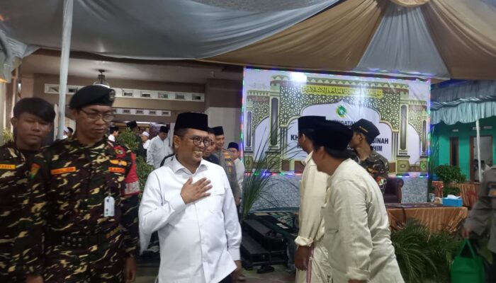 Gubernur Andra Soni: Pesantren Adalah Benteng Moral Bangsa, Haul Jadi Momentum Teladani Ulama Pejuang