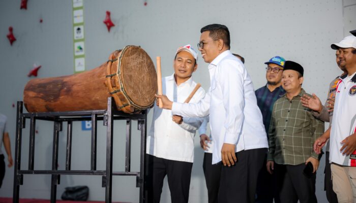 Gubernur Banten Andra Soni Gebrak Kejurnas Panjat Tebing: Cetak Atlet Tangguh Menuju Olimpiade