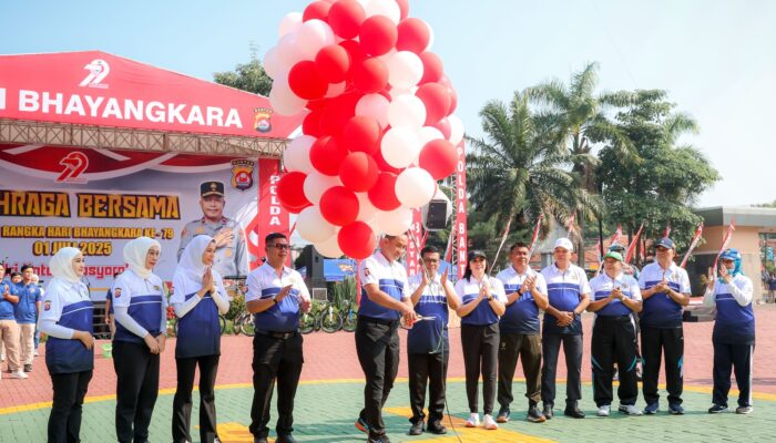 Gubernur dan Kapolda Banten Kompak Olahraga Bersama: Lepas 79 Burung di HUT Bhayangkara ke-79