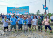 Robinsar Gelontorkan Bantuan Alat dan Modal, Petani Cilegon Siap Lawan Tengkulak