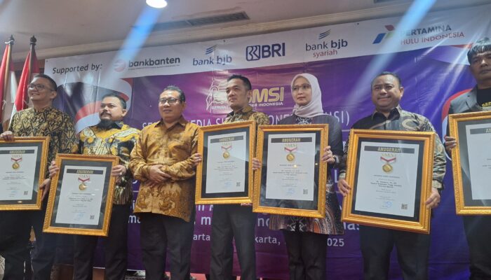 Konvensi Nasional SMSI 2025: Puluhan Tokoh Dianugerahi Sahabat Pers dan Pin Emas, Komitmen Tegakkan Hukum Menuju Indonesia Emas 2045