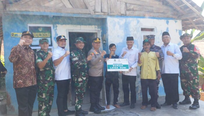 Baznas Cilegon Guyur Bantuan Puluhan Juta: Santuni Anak Stunting, Bangun Rumah dan Jamban di Cikerai