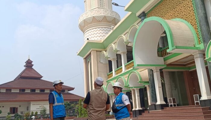 PLN Siaga Penuh di Bulan Suci! Masjid Kasepuhan Tangerang Disulap Jadi Zona Nyaman Ibadah Tanpa Gangguan Listrik