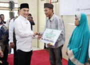Wagub Banten Tegaskan Zakat Pilar Kesejahteraan Umat, Rp730 Juta Digelontorkan untuk Pandeglang