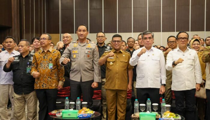 Banten Perang Lawan Calo Kerja, Andra Soni dan Menaker Deklarasikan Rekrutmen Tanpa Suap di Kawasan Industri