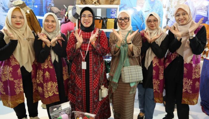 Kerajinan Banten Curi Perhatian di Balikpapan, Tinawati: Produk Kita Siap Mendunia
