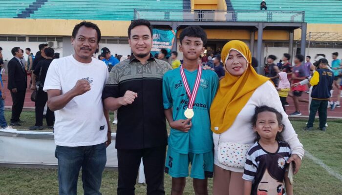 Rifky Nurrosyid: Putra Wartawan Cilegon Juara Liga Soeratin U‑13 dan U‑15, Harumkan Nama SMPN 1