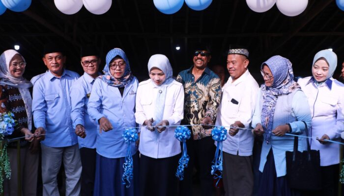 Bupati Serang Resmikan Pusat Oleh-Oleh di Anyer: UMKM Naik Kelas, Wisata Makin Berkualitas