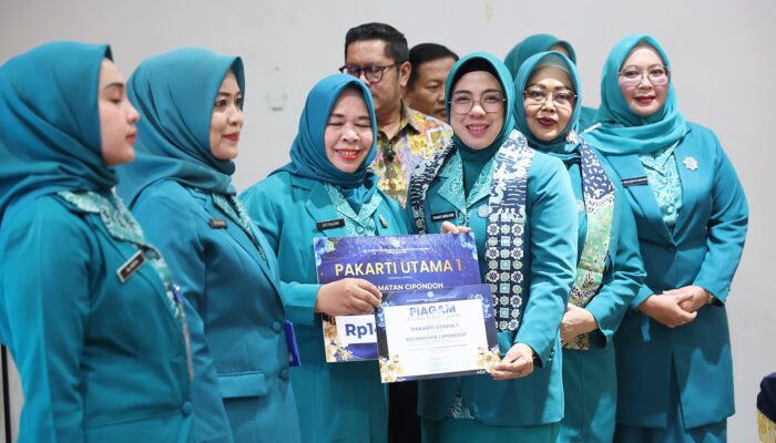 PKK Jadi Motor Indonesia Emas! Tinawati Andra Soni Guncang Semangat Kader di HKG ke-53 Tangerang