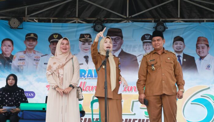 Gebyar HUT Desa Sindangheula ke-46, Bupati Zakiyah Serukan Persatuan dan Inovasi Kelola Sampah