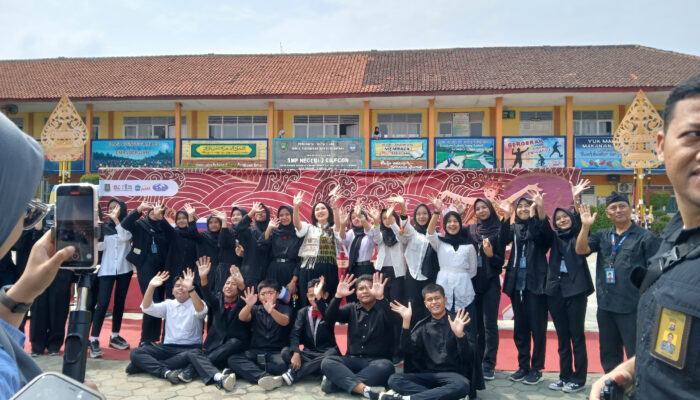 SMPN 2 Cilegon Gegerkan Dunia, Budaya Lokal Dihidupkan di Hadapan Tamu Internasional BC-FIFA