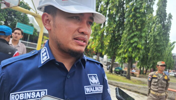 Wali Kota Robinsar Dorong Pertumbuhan Ekonomi Cilegon Lewat Investasi dan Sentuhan Sosial