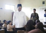 Siswa SD Ngampar di Lantai, Wabup Najib Hamas Turun Tangan: Pendidikan Tak Boleh Diabaikan