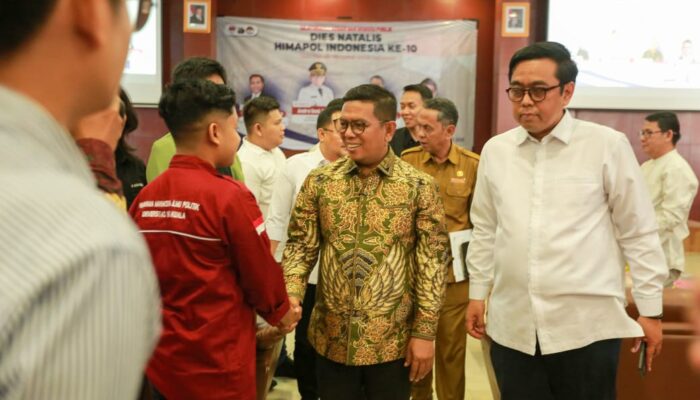 Gubernur Andra Soni Ajak Mahasiswa Jadi Penjaga Demokrasi, Lawan Polarisasi dan Pragmatis