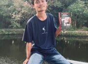 Soe Hok Gie: Suara Nurani yang Tak Pernah Padam di Tengah Kekuasaan yang Membungkam