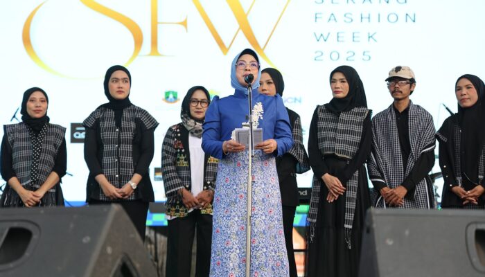 Serang Fashion Week 2025: Wastra Banten Gemparkan Catwalk, Menyapa Dunia