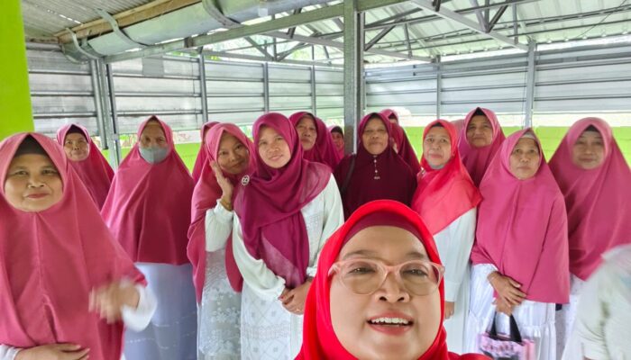 Lansia Tetap Lincah Hafal Qur’an! Majelis Ta’lim Nurul Hikmah Semarakkan HUT RI ke-80 di Cilegon