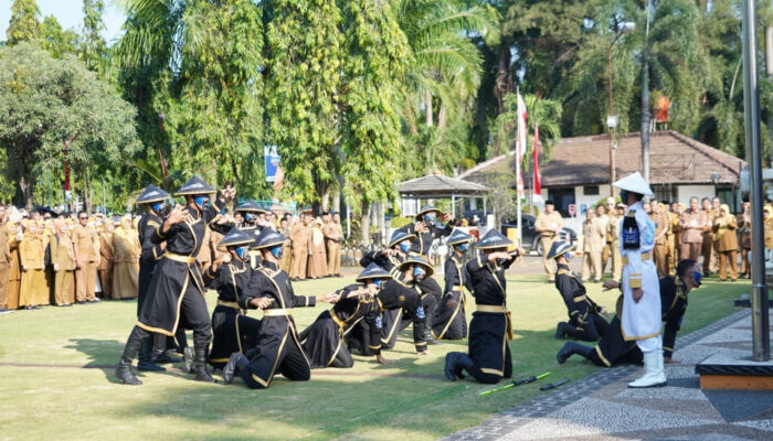 SMKN 2 Cilegon Ukir Prestasi Gemilang, Pasukan PBB Tampil di Apel Pemkot Usai Raih Juara 2 Tingkat Banten