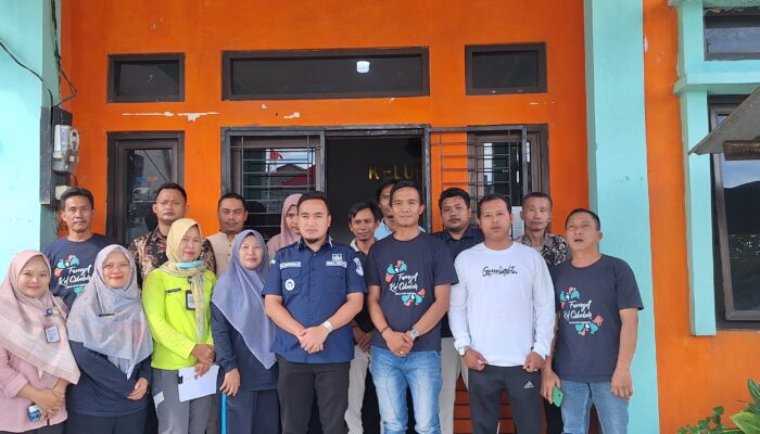 Viral Aduan Warga, Wali Kota Cilegon Robinsar Turun Tangan Sidak Kelurahan Cibeber