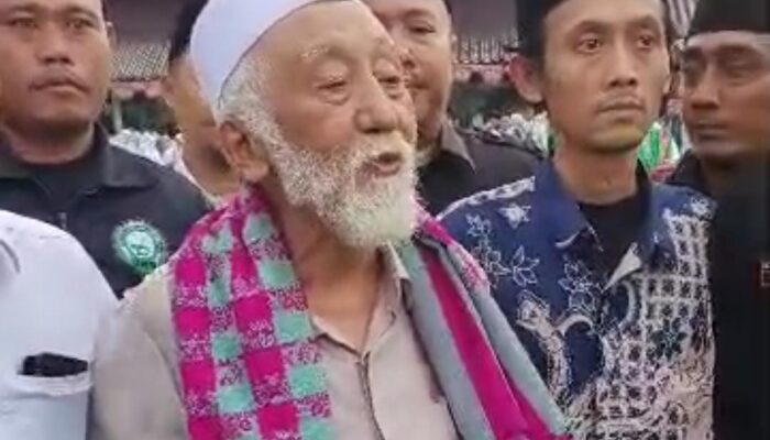 Abuya Muhtadi Serukan Kedamaian: Jangan Ada Kerusuhan di Banten, Malu Sama Saya