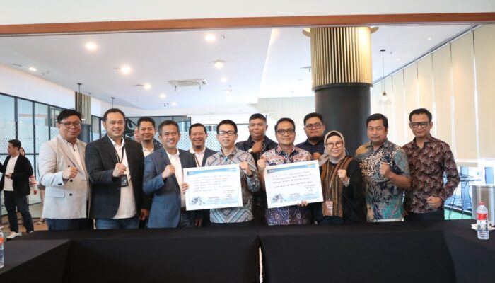 PLN UID Banten Sambangi Pelanggan Strategis di Hari Pelanggan Nasional: Pasokan Listrik Andal Jadi Penopang Ekonomi Banten