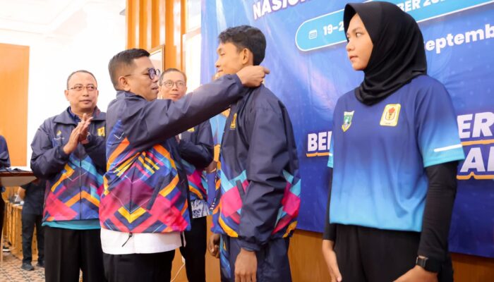 Gubernur Andra Soni Lepas 50 Atlet POMNas: Banten Siap Ukir Prestasi Emas di Semarang