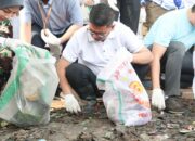 Gubernur Banten Gandeng Menteri LH, Angkat 9,8 Kg Sampah di World Clean Up Day: Bongkar Fakta Krisis 8 Ribu Ton Sampah Per Hari