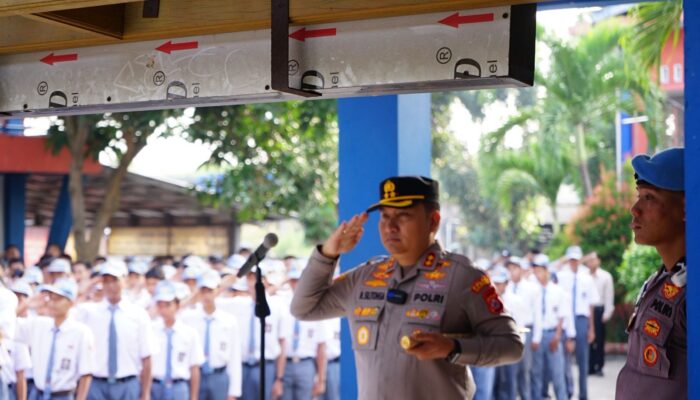 Polres Cilegon Gempur Generasi Emas! Kapolres Silitonga Sapa Siswa SMK BCA, Tegaskan Tolak Tawuran dan Narkoba