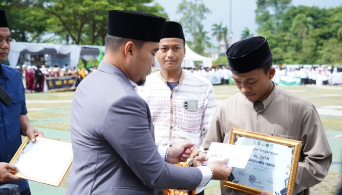 Wali Kota Cilegon Umumkan Beasiswa ke Luar Negeri bagi Santri: Santri Harus Jadi Pembangun Peradaban Dunia