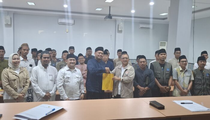 Santri Lirboyo Geruduk KPID Banten, HIMASAL Kecam Keras Tayangan Trans7 “Xpose Uncensored” yang Dinilai Hina Ulama dan Pesantren