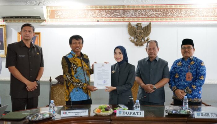 Bupati Serang Tantang Korupsi: Hentikan Jual Beli Jabatan