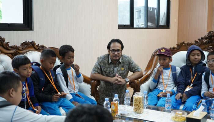 Wawali Cilegon Diserbu 120 Siswa SDN 2, Outing Class Jadi Ajang Latih Calon Pemimpin Masa Depan