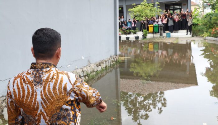 SMAN 15 Kota Tangerang Terancam Banjir, Gubernur Andra Soni Siapkan Opsi Relokasi Sekolah