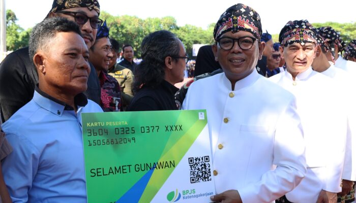 Derasnya Hujan Penghargaan di HUT ke-25 Banten! Andra Soni: Momentum Perkuat Kolaborasi dan Pelayanan Publik