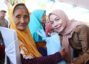 Sentuh Hati Warga di Hari Jadi ke-499 Kabupaten Serang, Bupati Ratu Zakiyah Turun Langsung Bagikan 500 Sembako