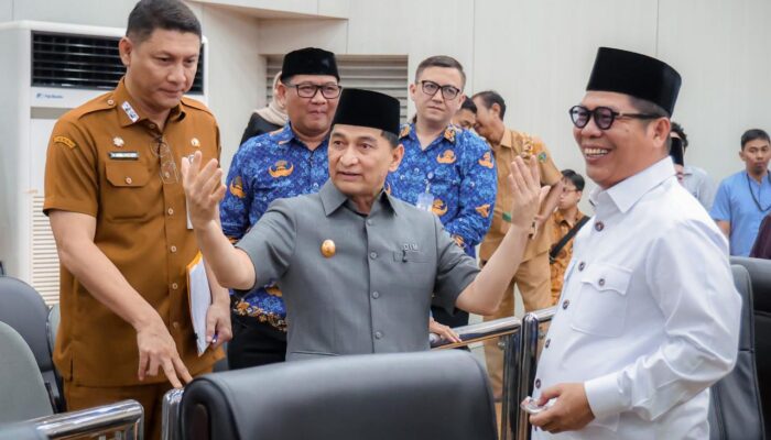 Wagub Banten: Ekonomi Kreatif Melaju, Lingkungan Hidup Harus Lestari! Dua Raperda Strategis Siap Dongkrak Kemajuan Daerah