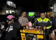 Ngopi Bareng Bhabin, Polres Cilegon Guyubkan Pemuda Lewat Nobar Persib di Warnasari