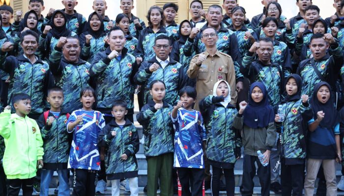 Gubernur Andra Soni Lepas 136 Pendekar Cilik Banten ke Kejurnas Karate BKC 2025: Tunjukkan Semangat Jawara di Arena Nasional