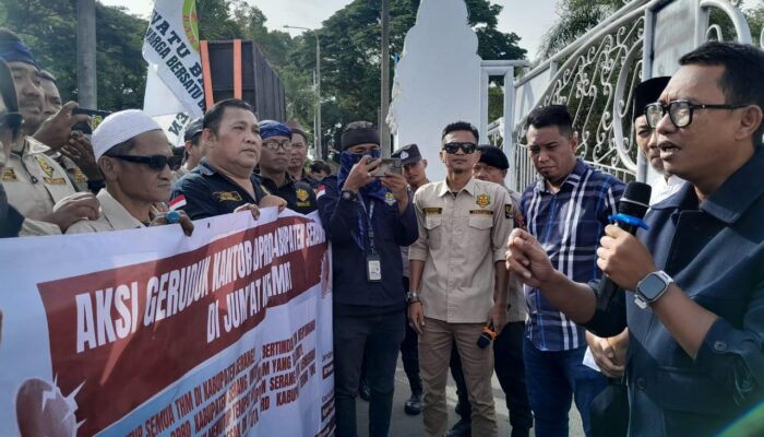 Warga Menggugat! DPRD Serang Digoyang Isu THM, Dua Legislator Terima Demo dan Tegaskan Zero Maksiat, Zero Alkohol