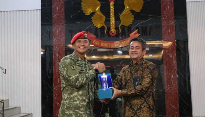 PLN UID Banten Jalin Sinergi Strategis dengan Kopassus: Kolaborasi Listrik Tangguh Demi Banten Aman dan Terang