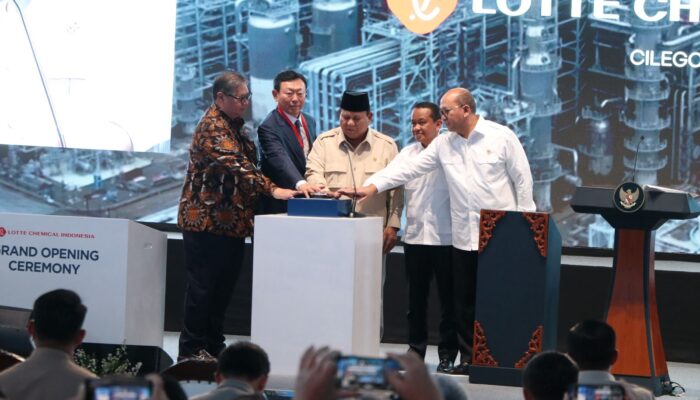 Prabowo Resmikan Pabrik Raksasa Lotte Chemical di Cilegon: Tonggak Emas Kemandirian Energi dan Industrialisasi Nasional