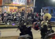 Launching Mie Gacoan Cilegon Ricuh! Parkir Semrawut di Bahu Jalan, BPTD Banten: Itu Pelanggaran Lalu Lintas