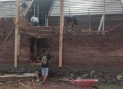 Proyek Rakata Arum Disorot Warga, Kontraktor Dikecam Akibat Abaikan Keselamatan Pekerja