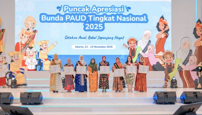 Bunda PAUD Banten Harumkan Nama Daerah, Tinawati Andra Soni Raih Apresiasi Nasional dari Kemendikdasmen