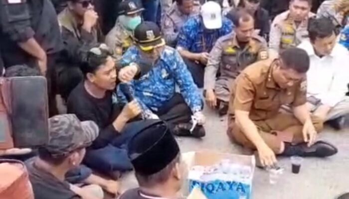 Anggaran Rp76 M Setda Serang Disorot: HMI Kritik Keras soal Krisis Sampah, Sentil Bupati ‘Jangan Berlindung di Balik Kursi Menteri’